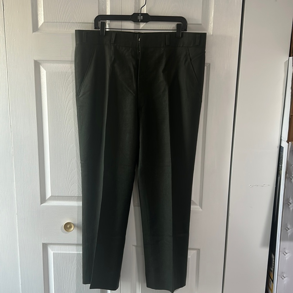Hickey Freeman Men’s Grey Slacks Size 40